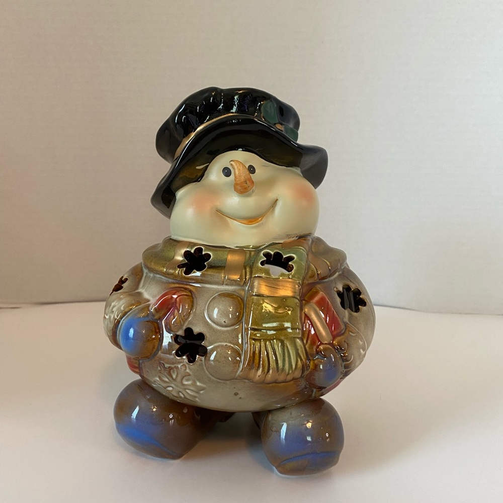 Vintage Kirkland’s potters garden 9” ceramic snowman tea light holiday decor.